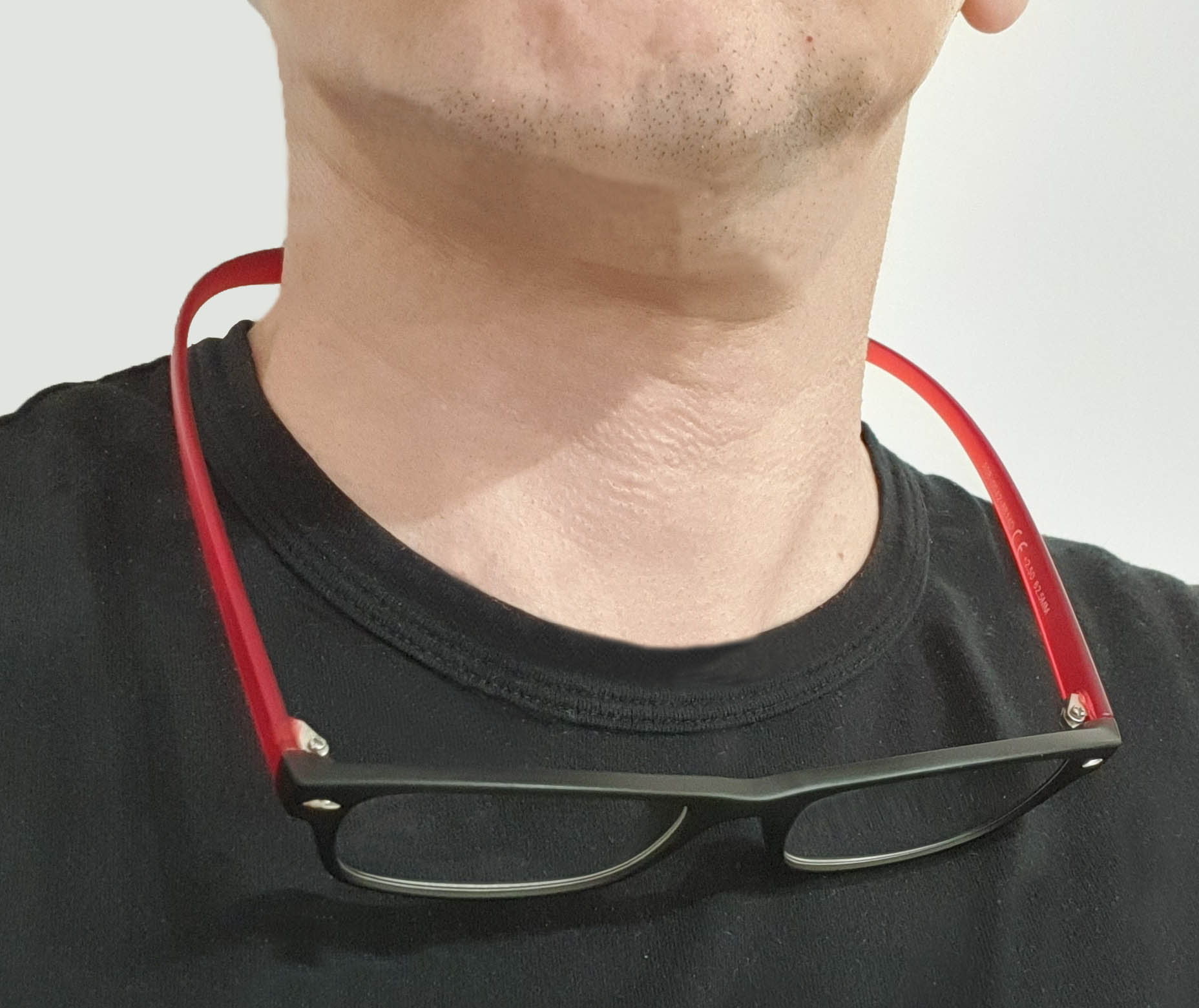 occhiali da lettura uomo donna girocollo collo vicino presbite autoreggenti neck specs